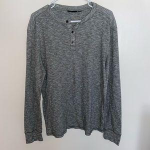 Marc Anthony gray pullover